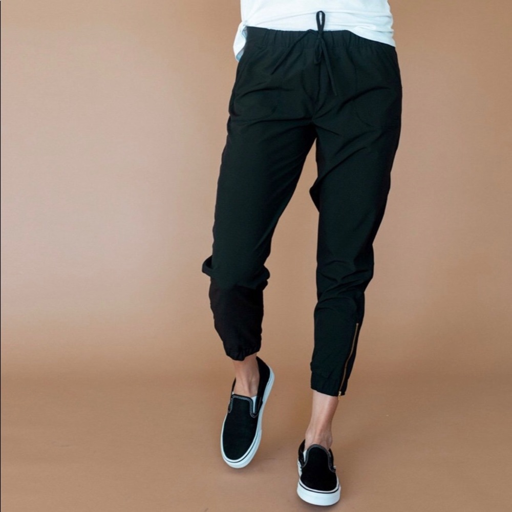 ALBION FIT Jetsetters